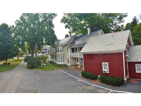 Hugging Bear Inn Bellows Falls Екстер'єр фото